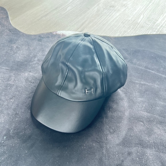 HALSTON faux leather cap - Picture 2 of 5